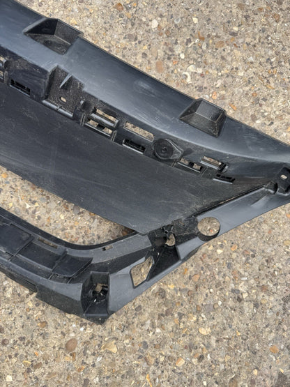 PEUGEOT 3008 P84 2016-ON FRONT RADIATOR GRILLE BACKING TRIM 9815317777 1766