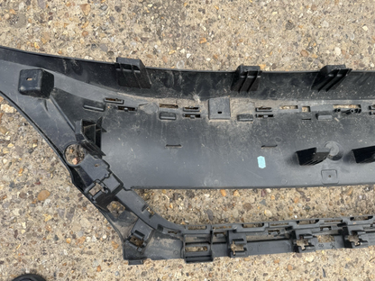 PEUGEOT 3008 P84 2016-ON FRONT RADIATOR GRILLE BACKING TRIM 9815317777 1766