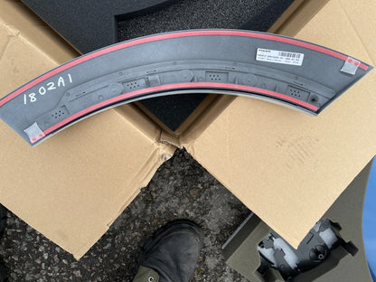 BARU List Over Fender Belakang Kanan Volvo XC60 II 31454800 39848515