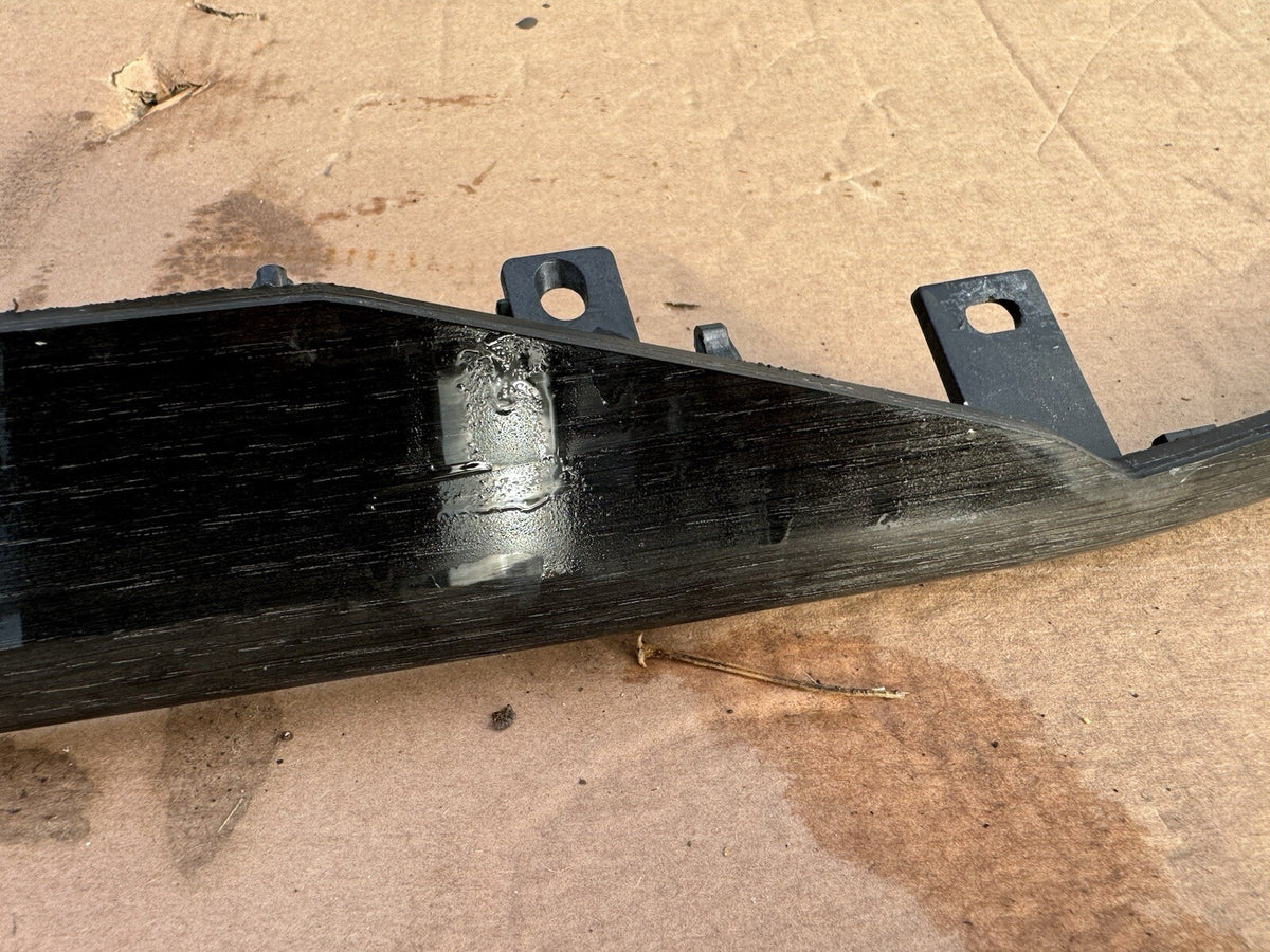 Strip Trim Dasbor 4M8853190J RQ8 Audi Q7 Q8 RSQ8 Original