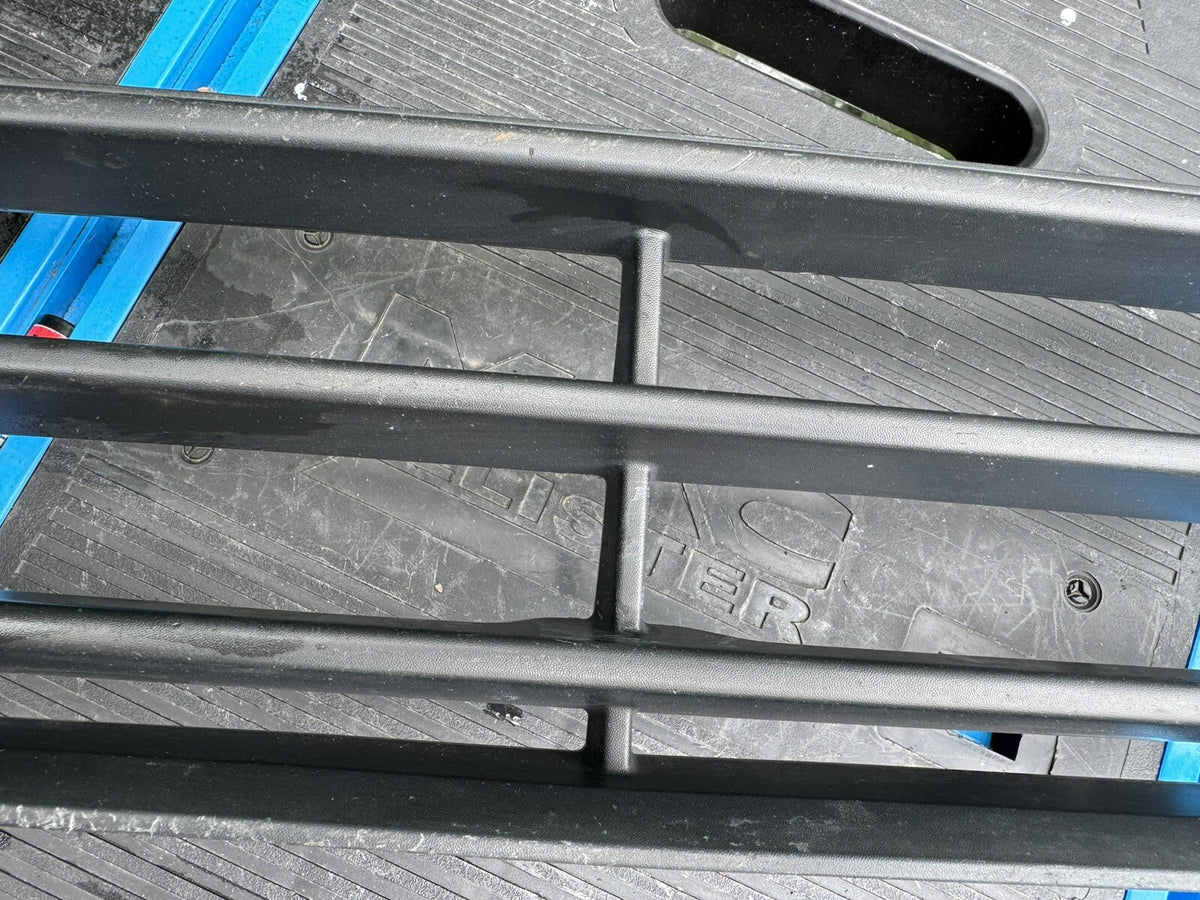 GENUINE Mitsubishi 2015 ke atas Grill Bawah Bumper 6402A431