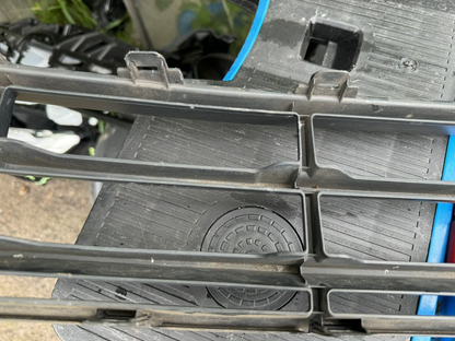 GENUINE Mitsubishi 2015 ke atas Grill Bawah Bumper 6402A431