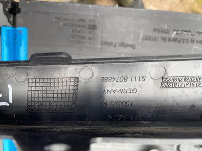 8074888 Lip chia gió trước bên phải VR BMW M8 F93 9x M nguyên bản N.20