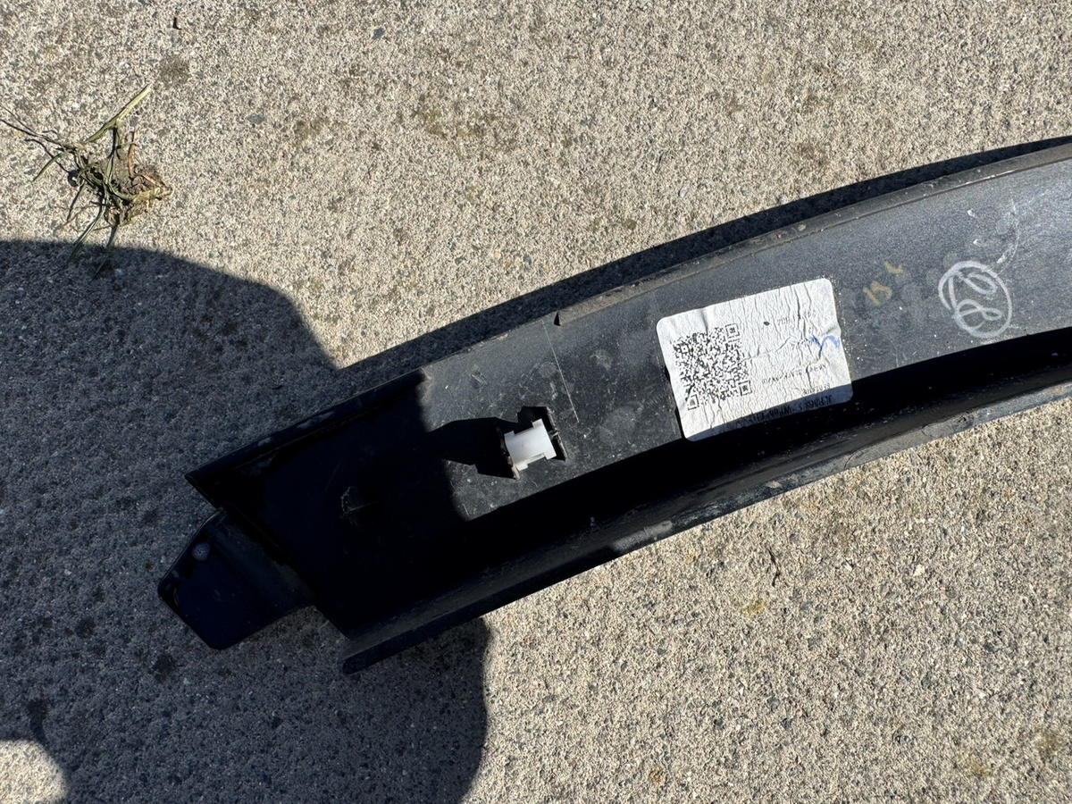 Land Rover Defender L663 Front Left Wheel Arch 2020 ON L8B2-16A075-BX