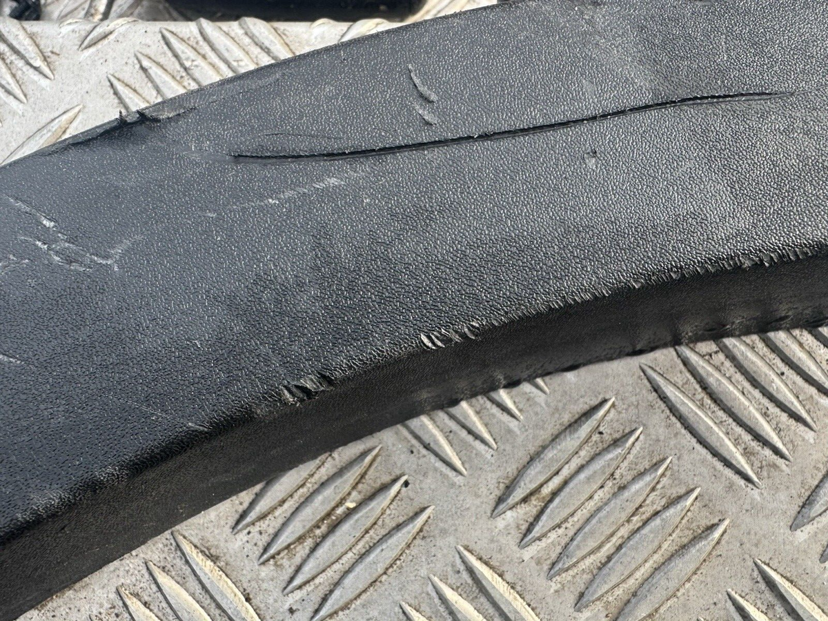 VOLVO XC40 WHEEL ARCH WING TRIM REAR LEFT 31448328 2016