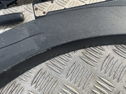 VOLVO XC40 WHEEL ARCH WING TRIM REAR LEFT 31448328 2016