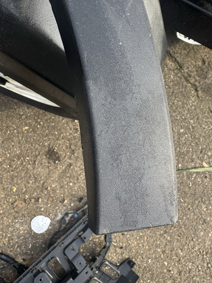 VOLVO XC40 WHEEL ARCH WING TRIM REAR LEFT 31448328 2016