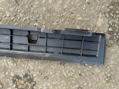 GENUINE LAND ROVER RANGE ROVER VELAR L560 DEFLEKTOR UDARA GRILL DEPAN LR152433