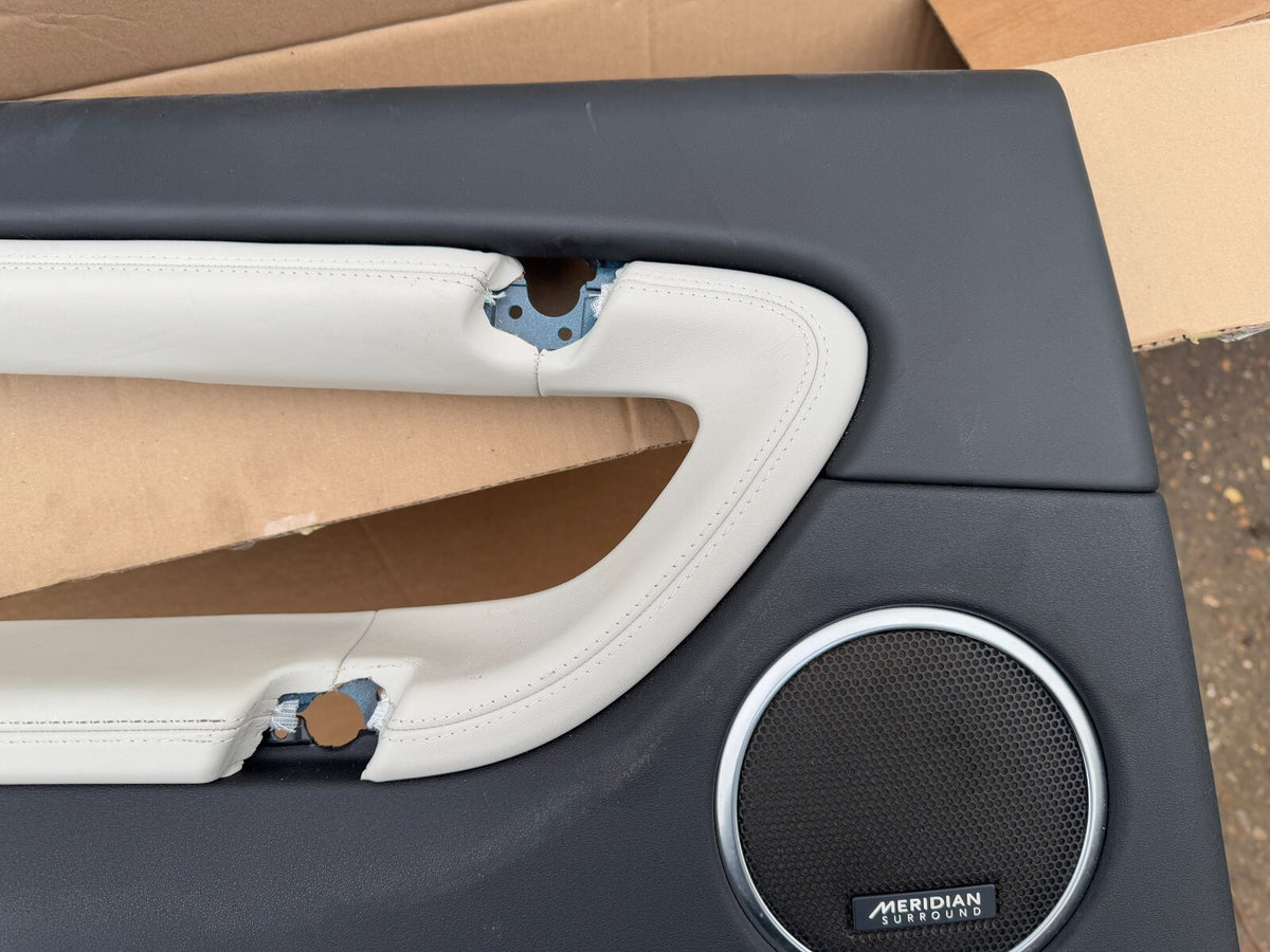 Land Rover Discovery Sport L550 左側門內襯板 2014 - 2024