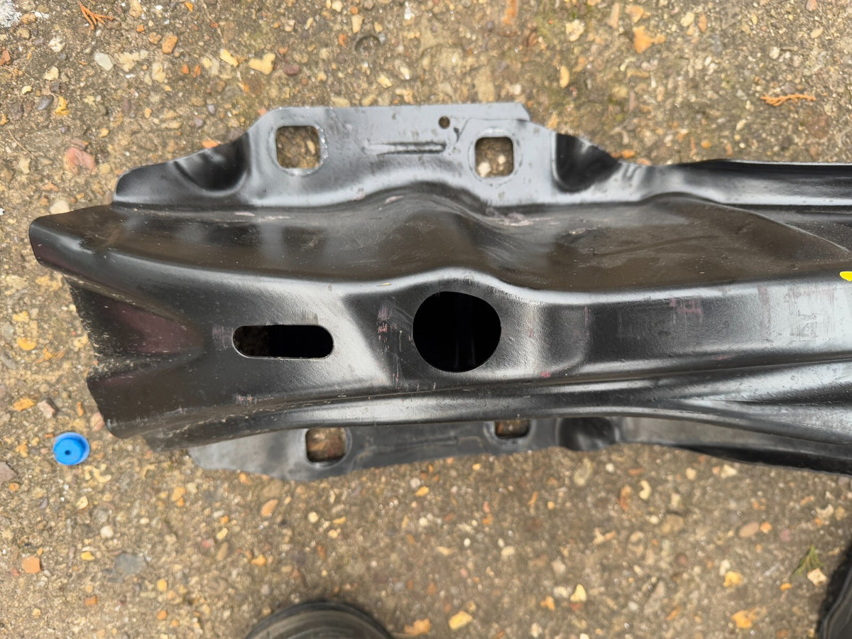 THANH GIA CƯỜNG CHỐNG VA ĐẬP CẢN SAU GX73-178892-AA 2023 CHO JAGUAR F-PACE X761
