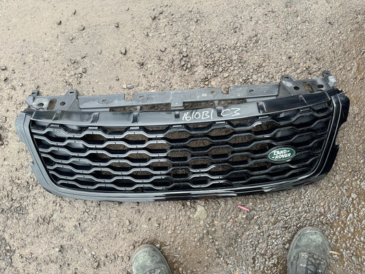 กระจังหน้า Land Rover Velar 2022 (L560) LR143275 M8A2-8200-CC มีรอยชำรุด