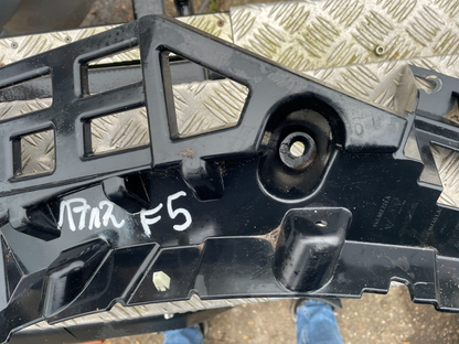 PORSCHE MACAN 95B S Breket Bumper Belakang Kiri 95B807253A 95B807453A 2016