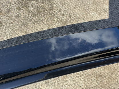 LAND ROVER DEFENDER L663 2025 FRONT RIGHT WHEEL ARCH TRIM GLOSS S8BM-16A074-A