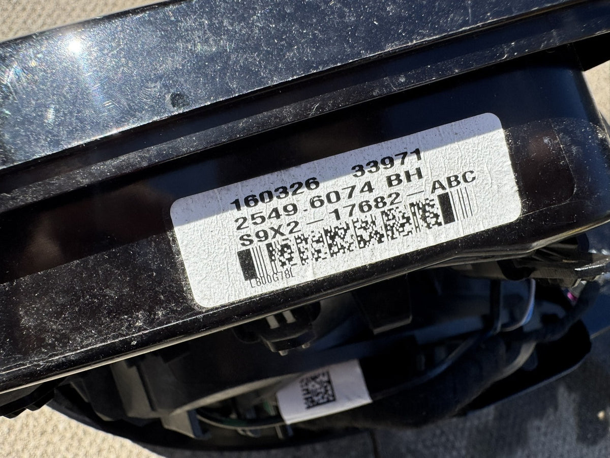 RANGE ROVER SPORT L461 LEFT DOOR MIRROR BODY S9X2-17682-ABC SPARES OR REPAIR