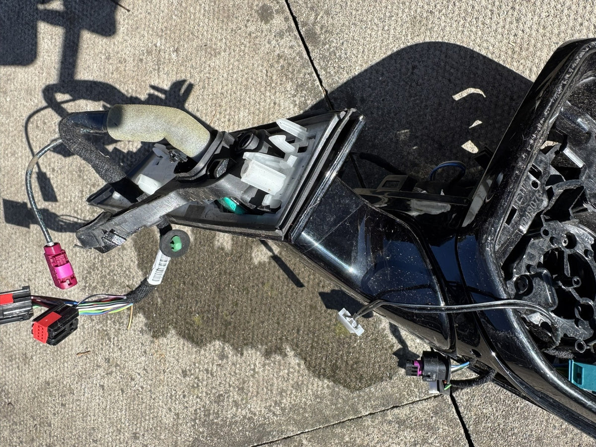 RANGE ROVER SPORT L461 LEFT DOOR MIRROR BODY S9X2-17682-ABC SPARES OR REPAIR