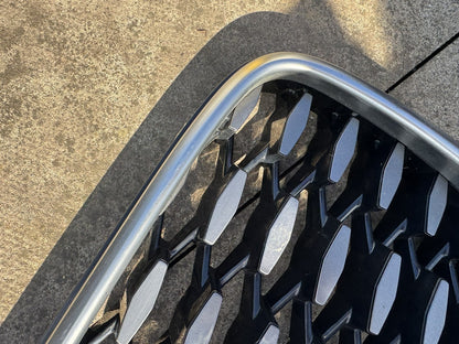 JAGUAR F-PACE X761 2021-ON FRONT GRILLE CHROME SURROUND MK83-8A100 MESH BROKEN