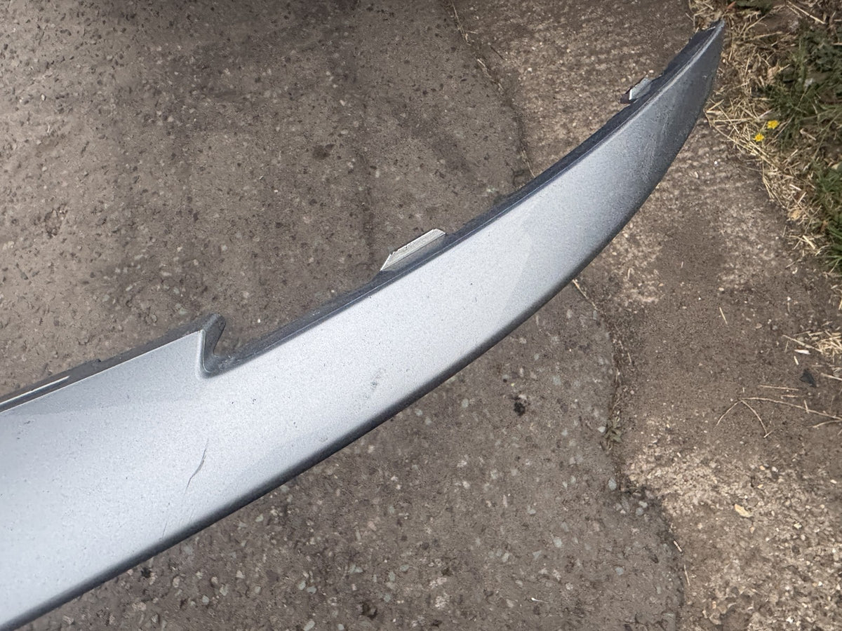 GENUINE PORSCHE TAYCAN 9J FRONT LEFT BUMPER SPOILER TRIM 9J1807819 2020-ON