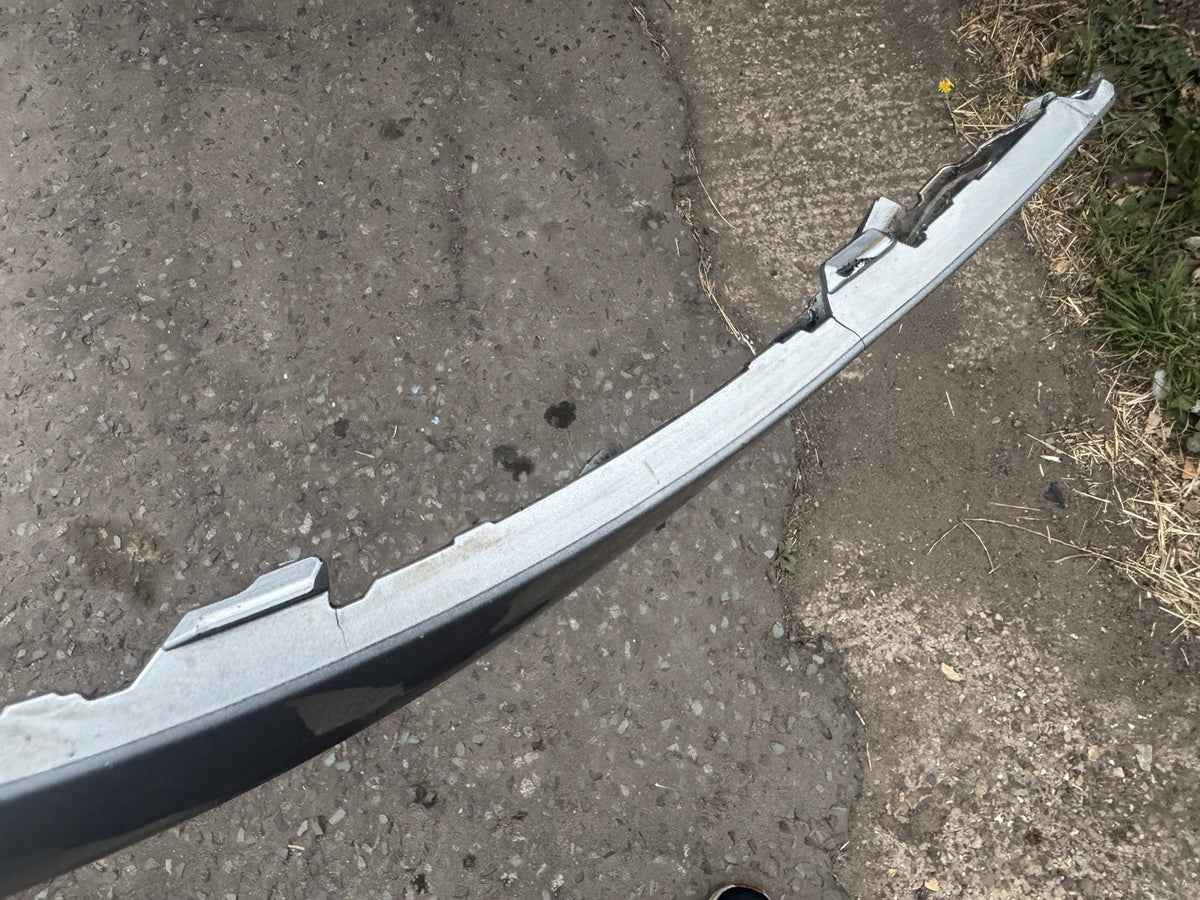 GENUINE PORSCHE TAYCAN 9J FRONT LEFT BUMPER SPOILER TRIM 9J1807819 2020-ON
