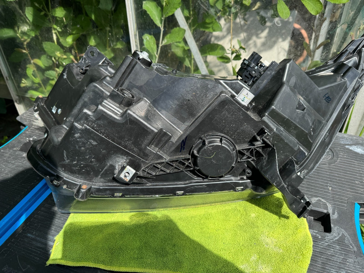 HONDA CR-V MK5 2017 ON RIGHT HEADLIGHT DRL LED HEADLAMP 33100-TLA-T11