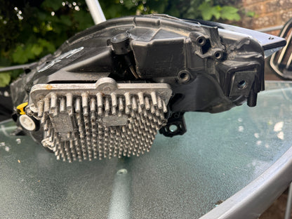 2022 Genuine Jaguar F-Pace/XF X260 LED Headlight Right Hand MK8313W029AC DAMAGED