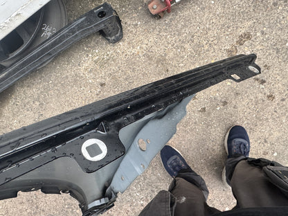 GENUINE LAND ROVER DISCOVERY 5 L462 FRONT RIGHT WING HY32-16015-AE 2017-2024