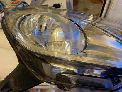 CITROEN DS3 09-16 HEADLIGHT RIGHT - LENS NEEDS POLISH