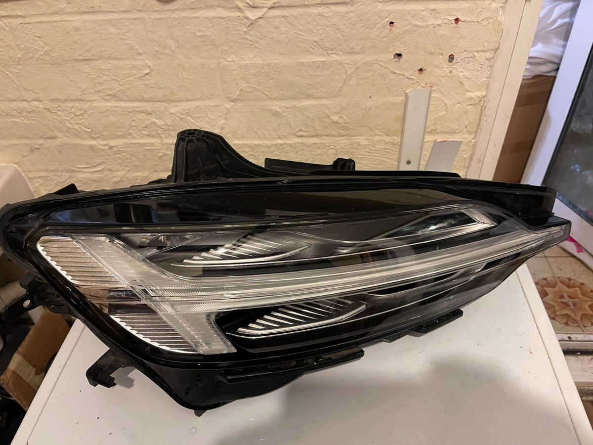 Headlight Volvo S60 MK3, V60 MK2 2018-2023 FULL LED right side, RIGHT