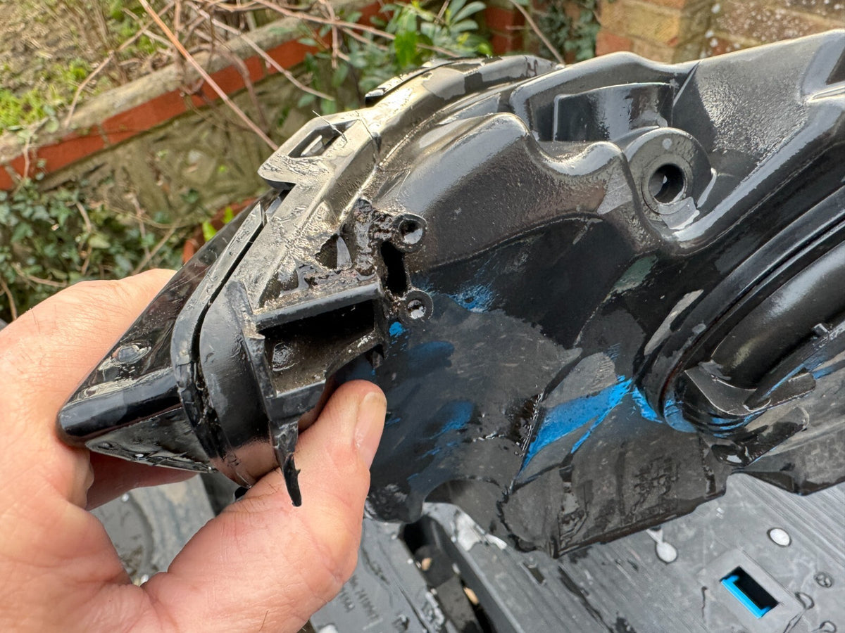 JAGUAR XE HEADLIGHT XENON R SPORT FRONT LEFT X760 2015 DAMAGED