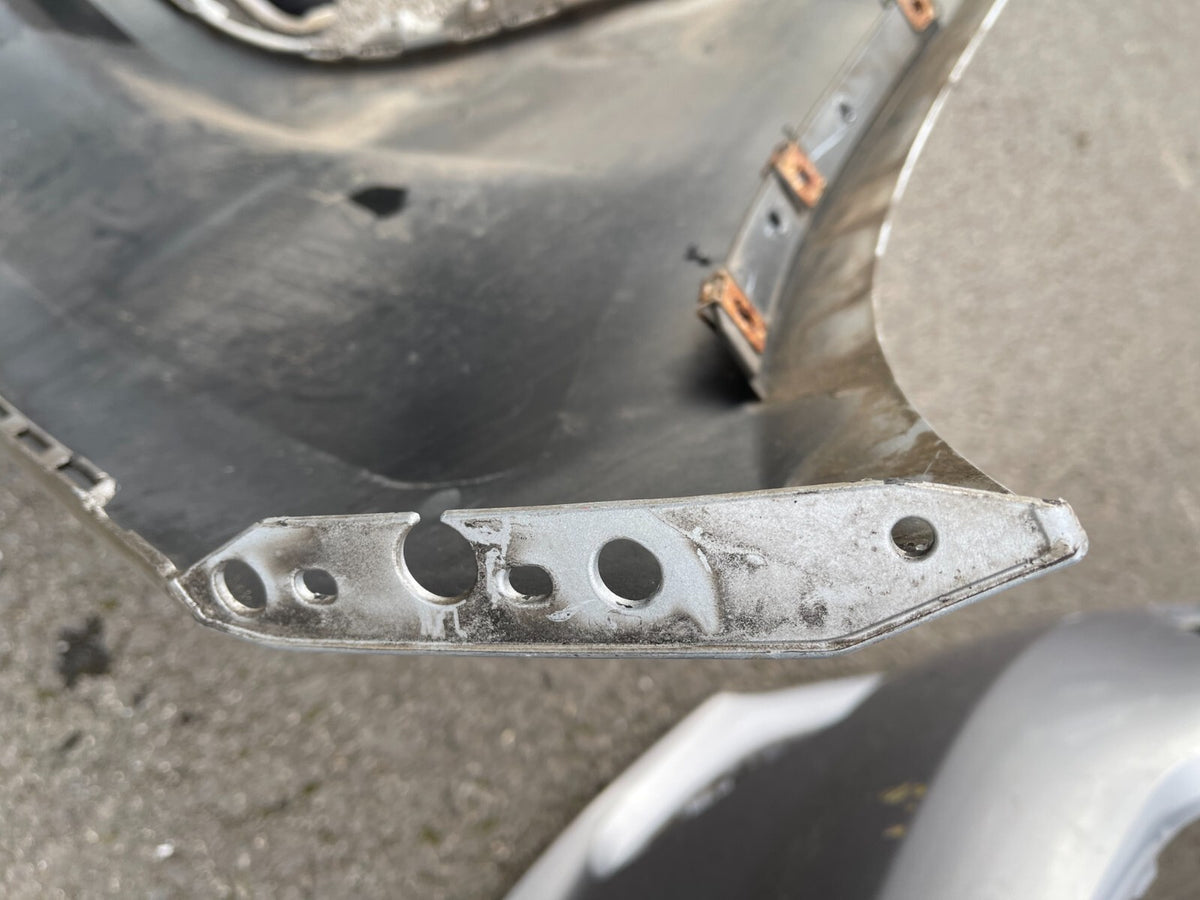 GENUINE JAGUAR F TYPE 2013-2018 2 ประตู Coupe กันชนหลัง p/n EX53-17D781-A