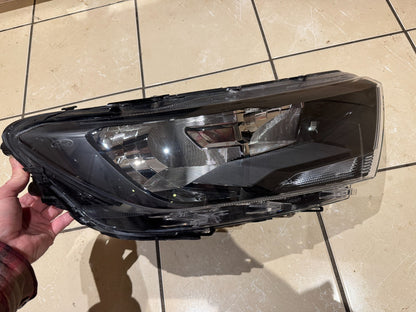 Ford Transit Connect Mk3 ไฟหน้า ขวา 2KF941006G