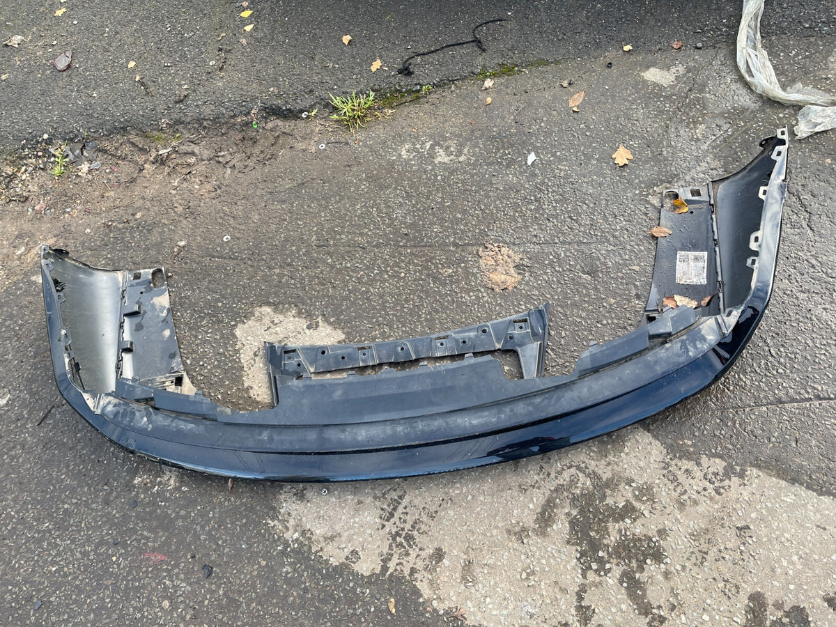 RANGE ROVER VOGUE L460 2022 ke atas SUV BUMPER BELAKANG M8E2-17D980-A RUSAK