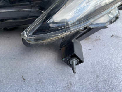 Genuine Nissan Combination Headlight Nissan Juke F15 - 26120BV80D