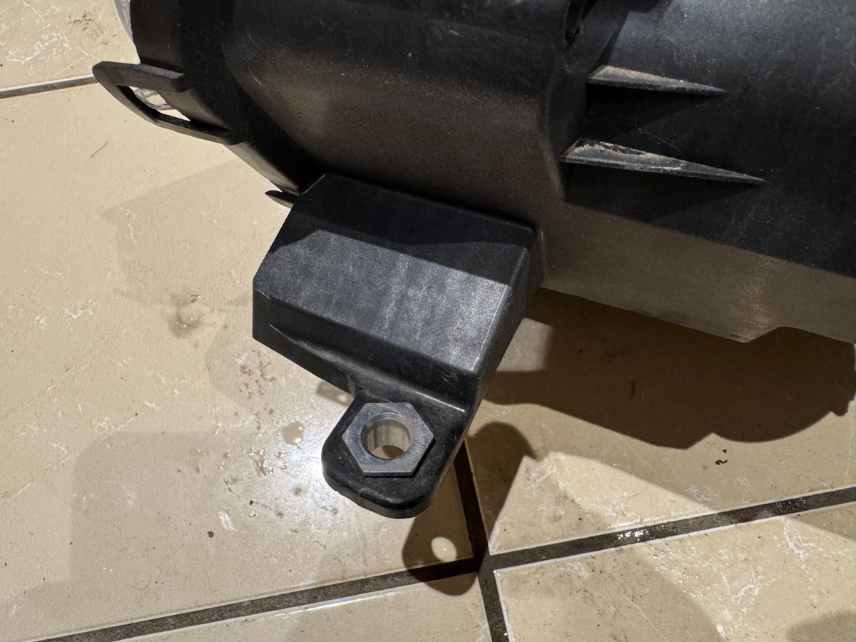 Ford Transit Connect Mk3 ไฟหน้า ขวา 2KF941006G