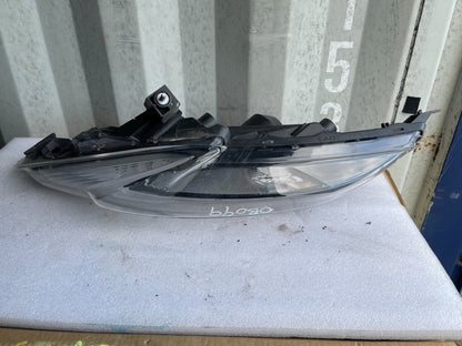 Genuine Nissan Combination Headlight Nissan Juke F15 - 26120BV80D