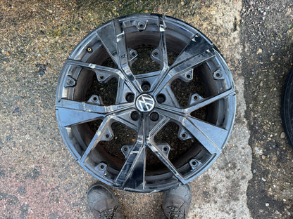 Vw Touareg R-Line 2024 MK3 FL Leeds 21" Velg 760601025AJ