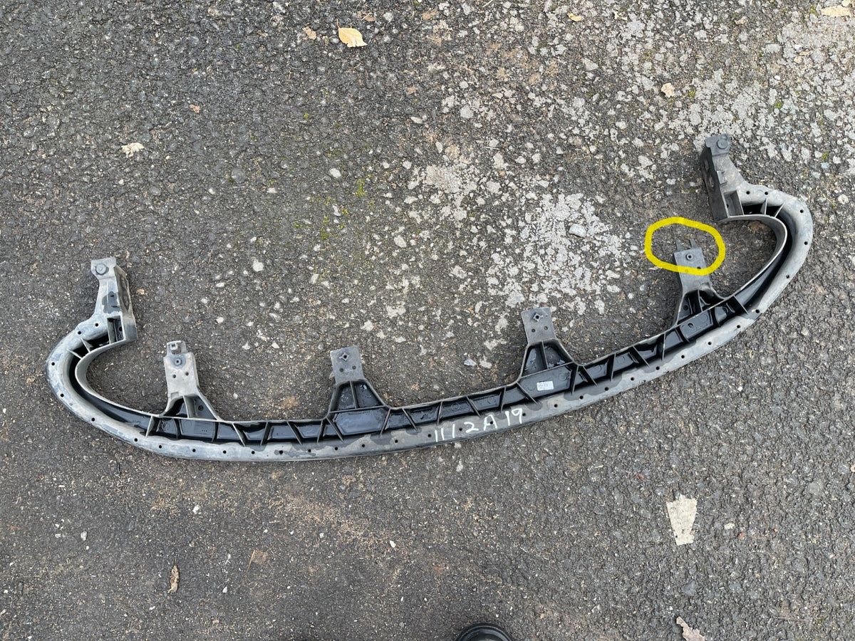 VAUXHALL ASTRA K 2018 ke atas BRAKET BUMPER DEPAN 13423602