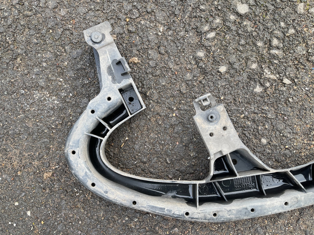 VAUXHALL ASTRA K 2018 ke atas BRAKET BUMPER DEPAN 13423602
