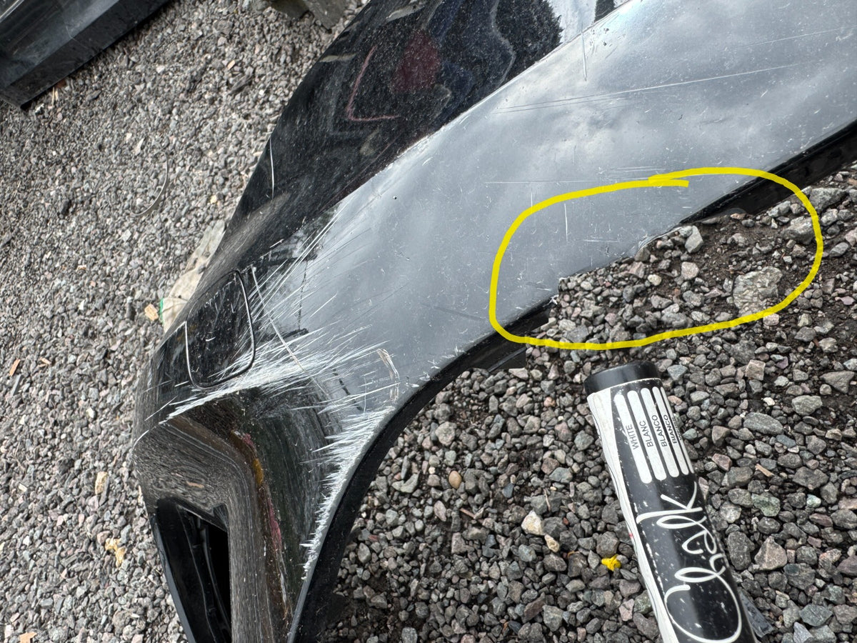 RENAULT CLIO 2020-2022 FRONT BUMPER 960168135R DAMAGED SCRATCHED