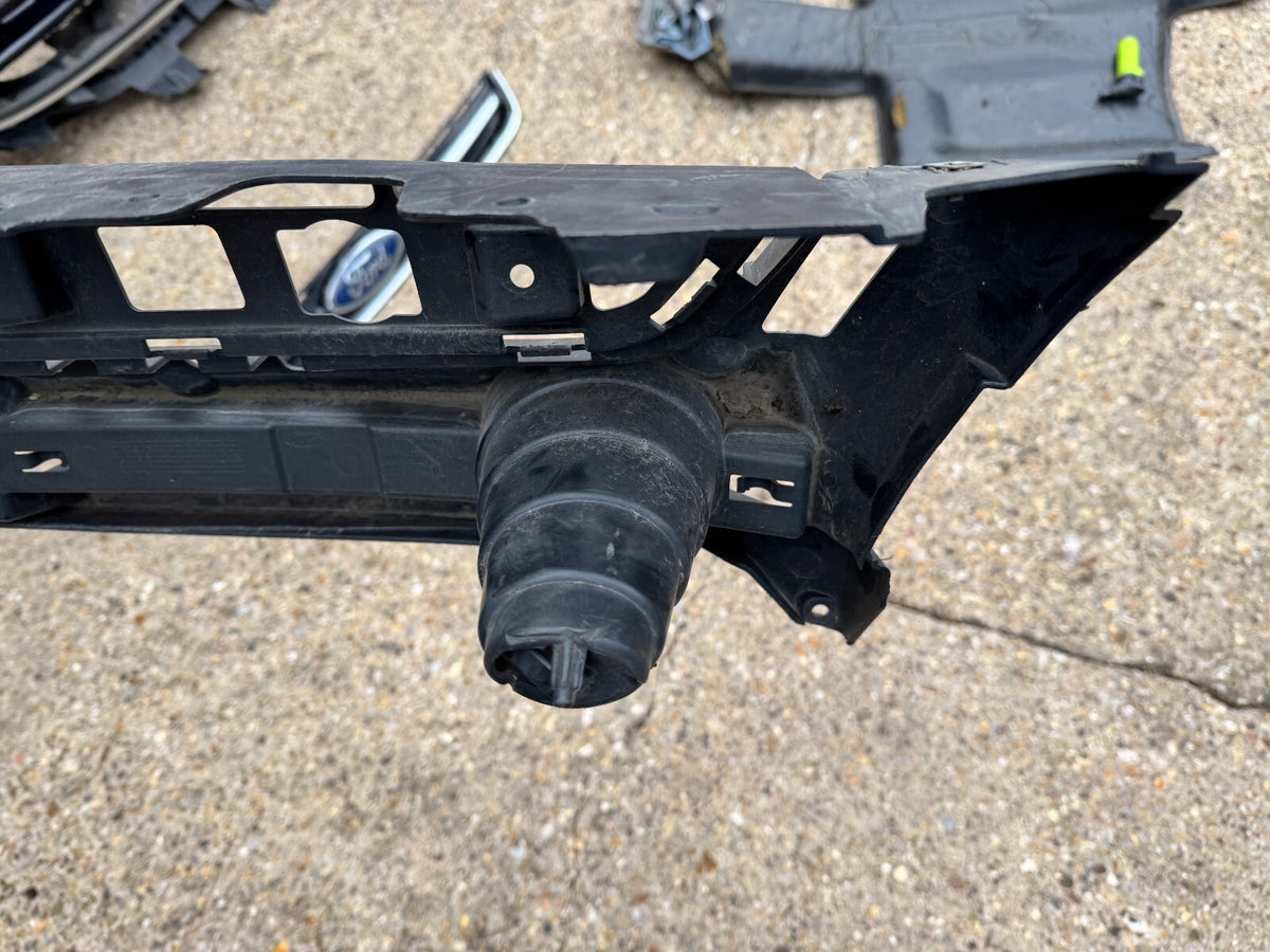 FORD KUGA 2012-2019 5 Door FRONT BUMPER BRACKET CV448A164AD