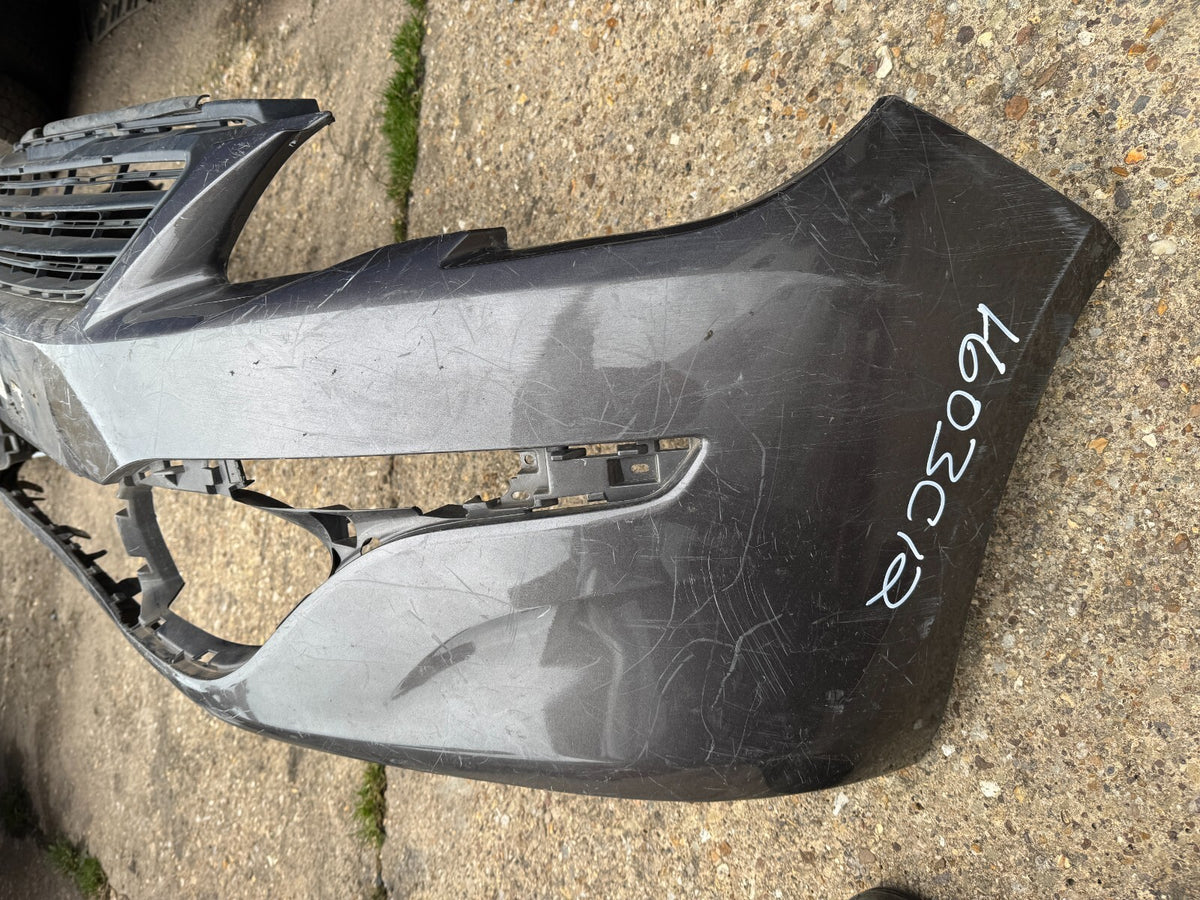 PEUGEOT 308 2013 - 2016 PRE FACELIFT GENUINE FRONT BUMPER AA35899370