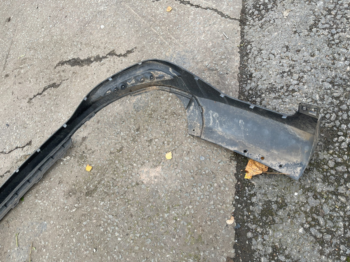 TRIM BUMPER BELAKANG ORIGINAL FORD FOCUS 2018 ke atas JX7B-17F954