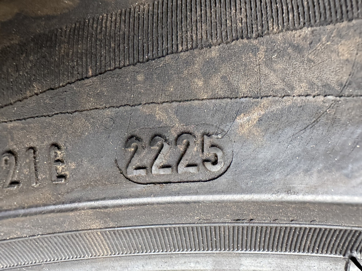 285 40 22 PIRELLI SCORPION ZERO ALL SEASON LR PNCS 110Y 5mm SIDEWALL DAMAGE X1