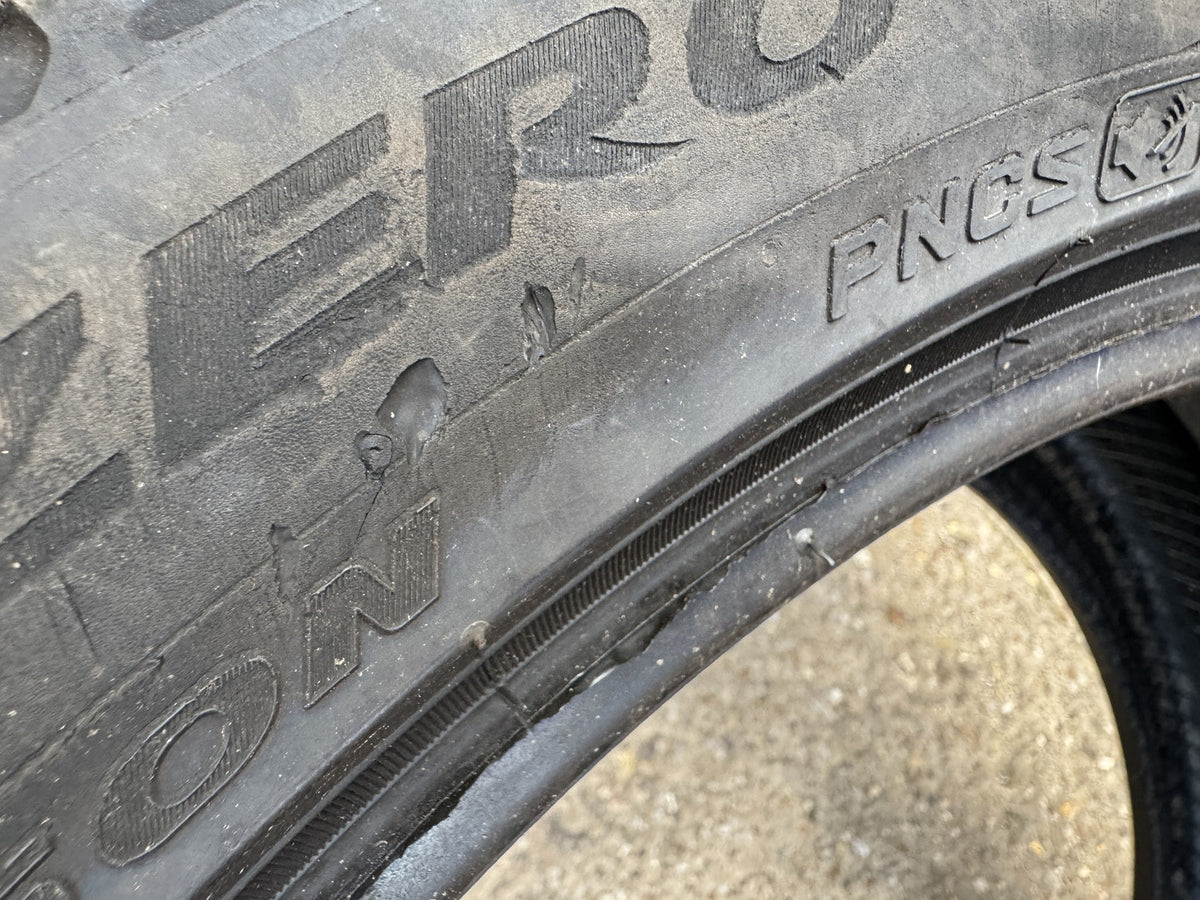 285 40 22 PIRELLI SCORPION ZERO ALL SEASON LR PNCS 110Y 5mm SIDEWALL DAMAGE X1