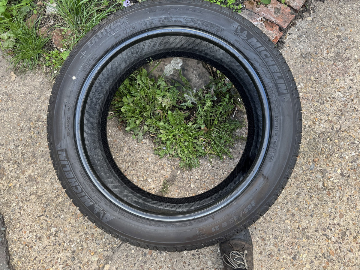 265 45 21 MICHELIN LATITUDE TOUR HP JLR 104W 6.5mm 2026 DATE NO REPAIRS X1
