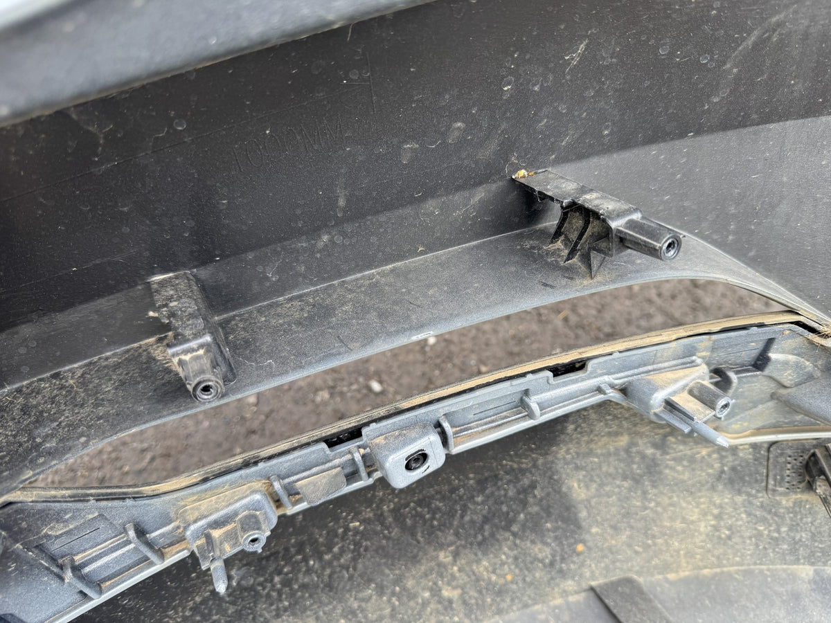 Volvo EX30 Rear Bumper Upper + Lower 2024-On PDC 31345661 31345662 Scratched