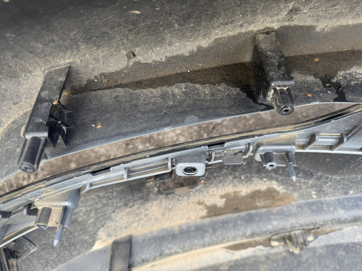 Volvo EX30 Rear Bumper Upper + Lower 2024-On PDC 31345661 31345662 Scratched