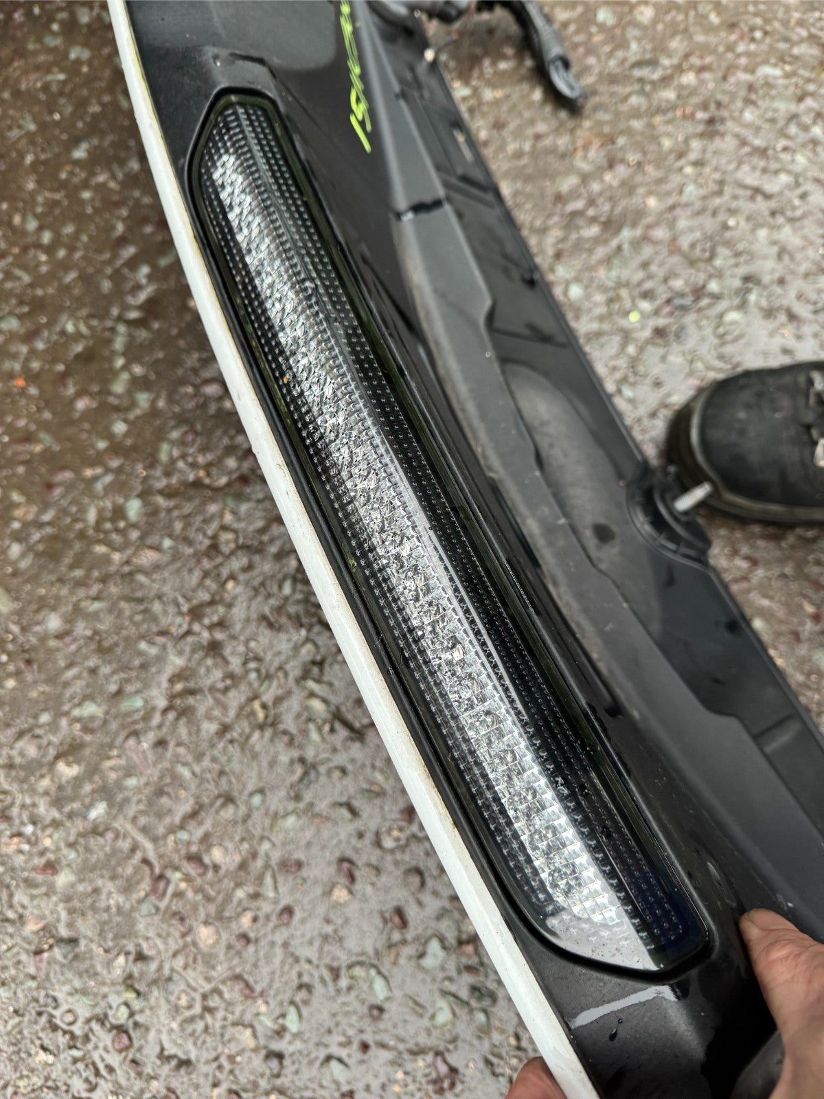 RANGE ROVER EVOQUE L538 TAILGATE SPOILER cut cables BJ32442K03 2013