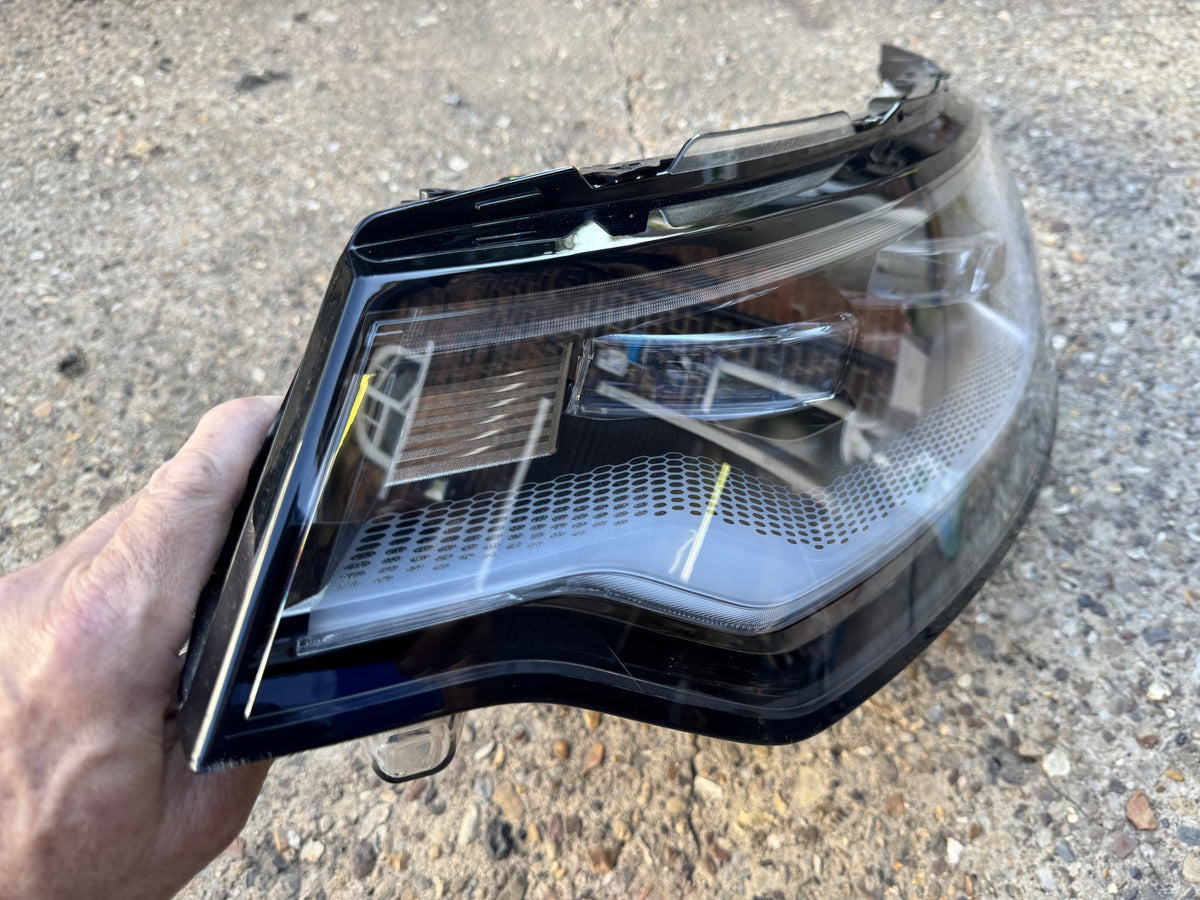 GENUINE LAND ROVER DISCOVERY 5 L462 LEFT LED HEADLIGHT MY42-13W030-GB SPARES
