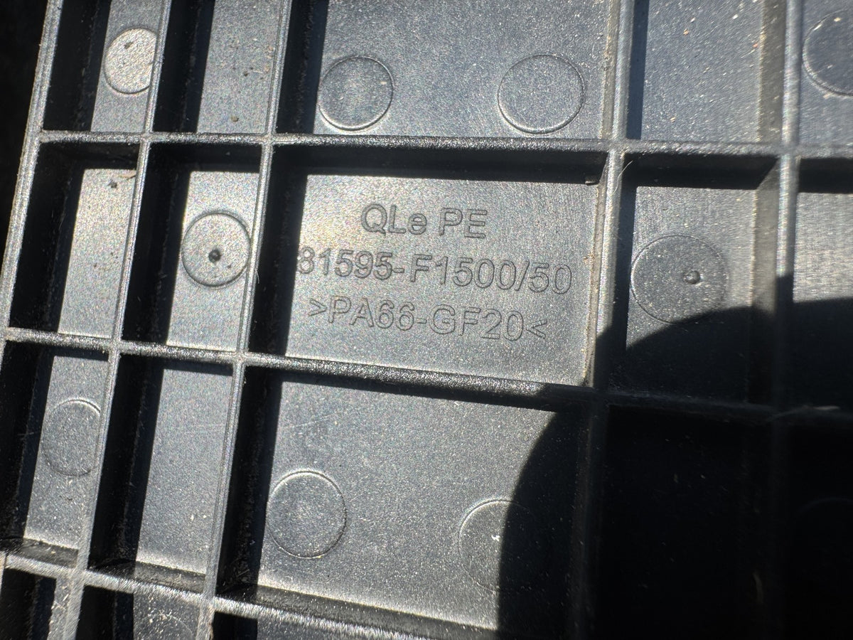 GENUINE KIA SPORTAGE QL FUEL FILLER FLAP HOUSING 81595-F1500 2016-2022