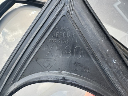 2022 Jaguar I-Pace front right door seal weather rubber moulding j9d3-21596